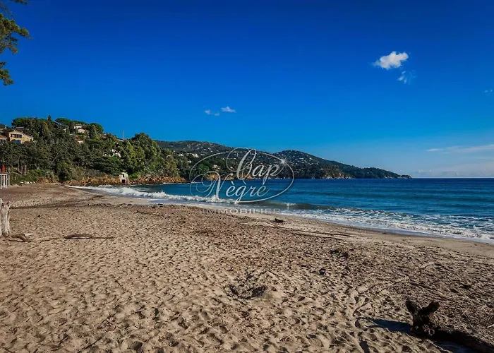 4 Personnes Vue Mer, Avec Piscine A Pramousquier Apartman