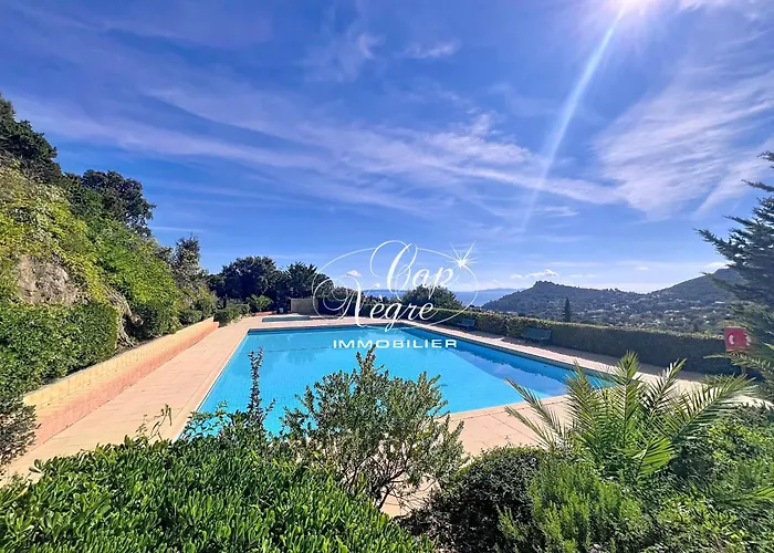 4 Personnes Vue Mer, Avec Piscine A Pramousquier Apartman *